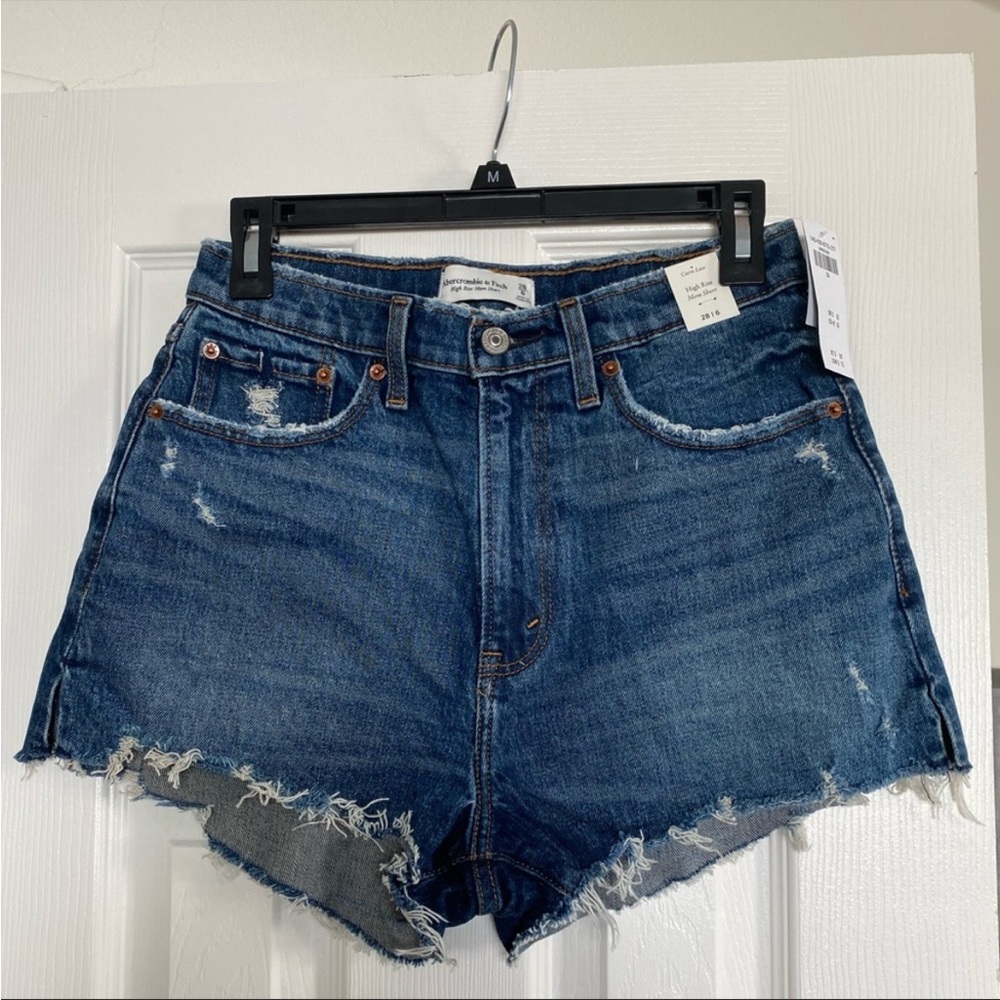*NWT* Abercrombie & Fitch High Rise Mom Shorts